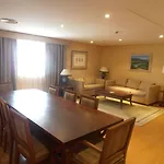 De 4*