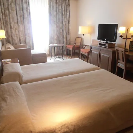 パラドール デ ホテル 4*