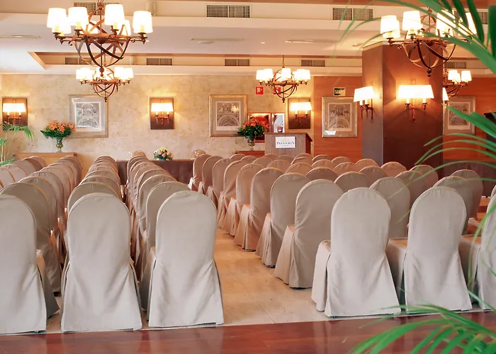 パラドール デ 4*