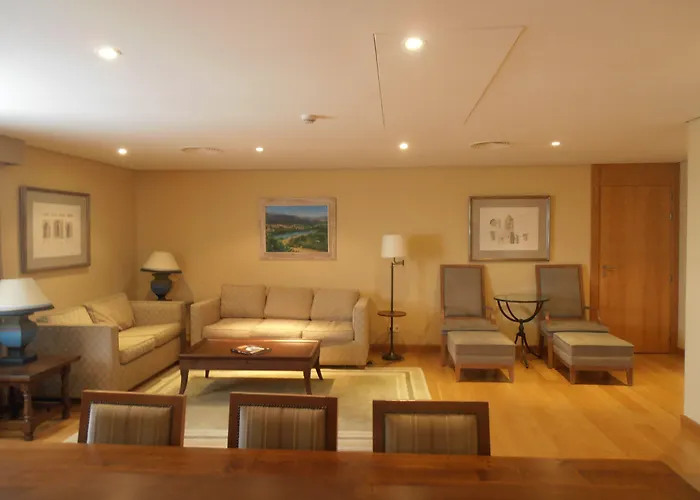 パラドール デ 4*